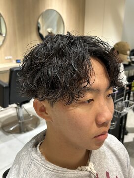 レボ 片町店(Revo) 清潔感抜群!シャドーパーマ!