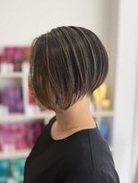 アッシュ 中目黒店(Ash)&nbsp;刈り上げショート×オリーブベージュ