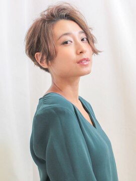 ジーテ(gite) かきあげバング 大人ショートヘア「横浜/髪質改善/縮毛矯正」