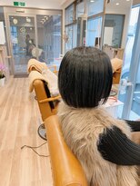 アットウィムヘアー(at whim hair)&nbsp;グレーブラックボブ