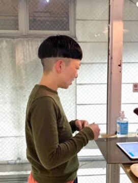 フォーク(folk) 刈り上げショート