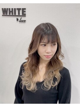 アンダーバーホワイト 阪神西宮店(_WHITE) 外国人風グラデーションカラー　ホワイトベージュ