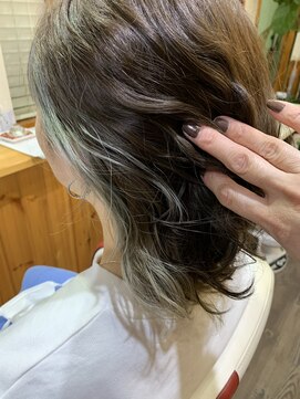 ヘアーサロン スイッチ(hair salon switch) オリーブカーキインナーカラー