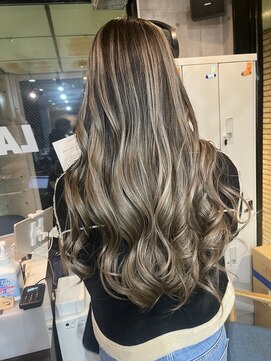 ラフ(LAFF) #バレイヤージュ#グレージュカラー#ボブウルフ#ココアベージュ