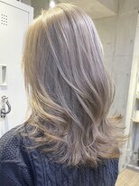 ツキ 横浜店(tuki)&nbsp;ミルクティーベージュダブルカラーケアブリーチインナーカラー