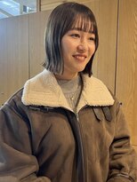 カフネ ジュントス ヨロ(Cafune' juntos YOLO)&nbsp;外ハネ/ブリーチ/切りっぱなし