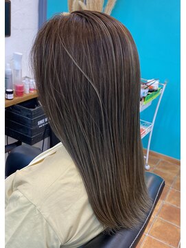 ラッフィスリール(Raffee Sourire) オリーブカラー　ダメージレスケアカラー