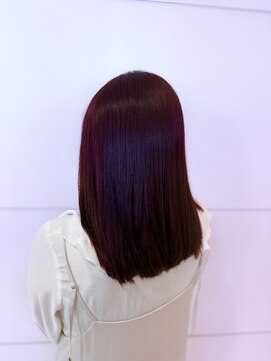 ヘアメイクアン(Hair Make Une) ブリーチなしダブルカラーで深みと艶感あるボルドーレッド♪