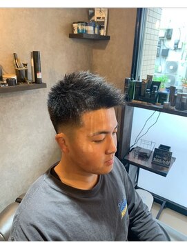 トニコ(toniko) スパイキーフェード×ベリーショート×バーバースタイル