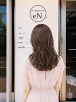 エン(eN.)&nbsp;ミルクティーブロンド/ダークブルー/流山おおたかの森