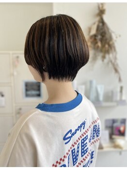 ビオトープミヨシ(Bio-Top MIYOSHI)の写真/ファーストグレイもポジティブに☆頭皮をケアしながら透明感カラーを楽しめる！オシャレカラーも両立可能◎