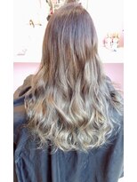 メルシー(Merci)&nbsp;【Ｍｅｒｃｉ】マーメイドアッシュグレージュグラデーション