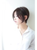 前下がり美人シルエット