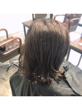 ノーティネス 外ハネスタイル