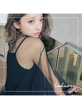 ラデュレ(LADUREE) Medium