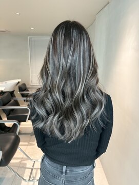 ヨロ 小岩(YOLO) ハイライトカラーミルクティーベージュケアブリーチダブルカラー