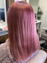 ジウ 上通り(JIU)&nbsp;20代30代小顔ゆるふわミディハイトーンピンク