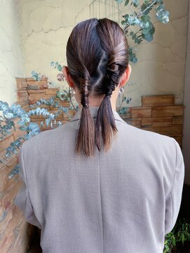 シー 岡崎(,SHE) 大人ガーリー/チョコレート/モード/プリカール/岡崎/東岡崎