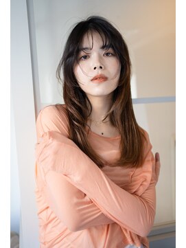 マグノリア(MAGNOLIA) ロングの抜け感◎フレームレイヤー・・YOSHIBA