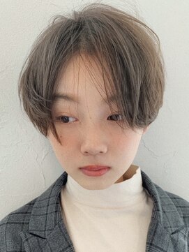 ノイ(noi) 顔周りレイヤーカットグレージュカラーくびれボブベージュカラー