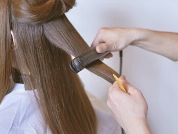 ミモザ ビカミドウ 自由が丘(Mimosa Bigamido)の写真/お客様の一人ひとりの髪悩みの合わせた髪質改善をご提案。髪質だからと諦めていた方も是非ご相談ください。
