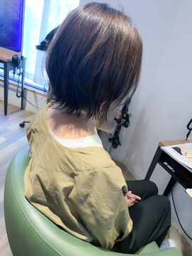 ヘアースパリゾート リアン 燕三条店(Lien) 軽やかボブ_オリーブグレージュ_