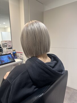 10代20代ハイトーンボブ/切りっぱなし/タッセル/ショート