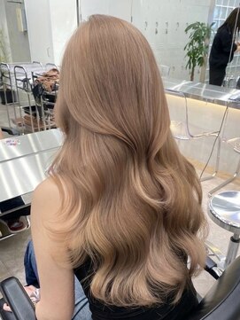 サンク 原宿 表参道(cinq) ダブルカラーミルクティーベージュハイトーンレイヤーカット韓国