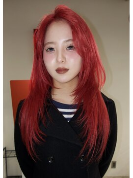 ゾーイダイミョウ(ZOEY daimyo) 大名　レイヤーカット　ブリーチカラー