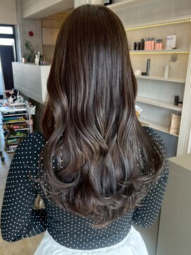 セプト 天神大名(SEPT.) 髪質改善 アッシュブラウン ロングレイヤー 透明感カラー