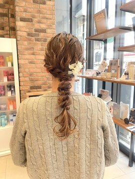 リーナ ビューティガーデン(LiNA BeautyGarden) ヘアアレンジ/アレンジ/編み下ろし/編みおろし