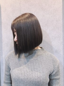 ヘアサロンM 新宿 グレージュ×ボブ