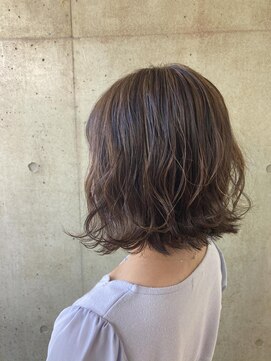 ケンジ 湘南台(KENJE) ハイライトで作る立体感