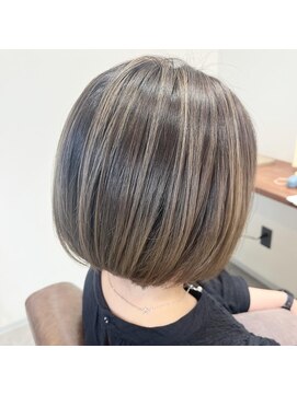 デフィ(defi) シャドールーツグレージュ