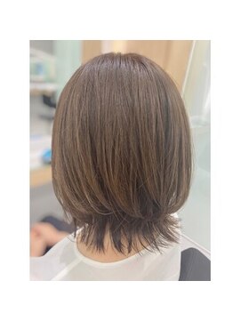 クシュ 所沢西口プロぺ通り(kusyu... ) 黒髪/グレーベージュ/レイヤーロング/前髪パーマ/所沢ハイライト