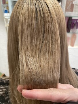 エクリ シセイドウ 麻布十番店(equri×SHISEIDO) 【麻布十番】酸熱トリートメント