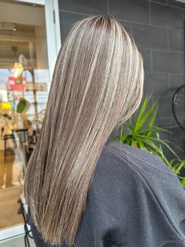 ヒース 姪浜(Heath) ハイライト グレージュ 髪質改善 ストレート ブリーチ 美髪