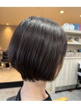 ヨロ(YoLo.) ショートボブ