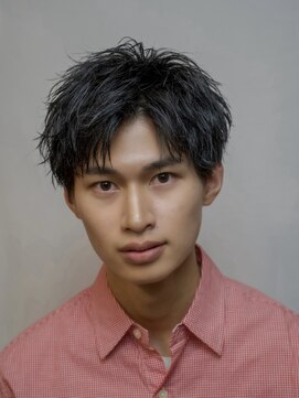 オーシャントーキョー(OCEAN TOKYO) 短髪黒髪ツーブロック束間マッシュツイスパパーマモテる