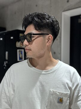 メッツ 原宿(METS) MEN'S/ナチュラル毛流れパーマ/大人ヘア/短髪/フェード