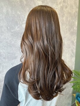 ザ ラブズ ラフズ ヘアー 本店(the loves laughs hair) ヘーゼルブラウンの抜け感ロング/透明感カラー/ウェーブ