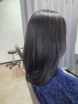 テーラヘアー 土気あすみが丘店(TELA HAIR) ミディアムレイヤー×ダークグレージュ