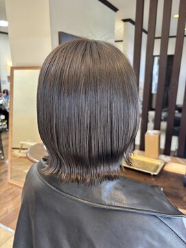 ヘアプロデュース ムース(Hair Produce MU SU) アッシュグレー×外ハネ