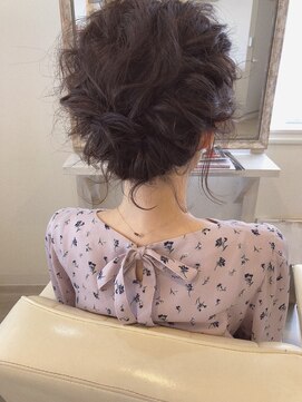 ブーケ(bouquet) シニヨンアレンジ