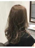 ursusオリジナル　小顔ロングレイヤー　高明度N.カラー