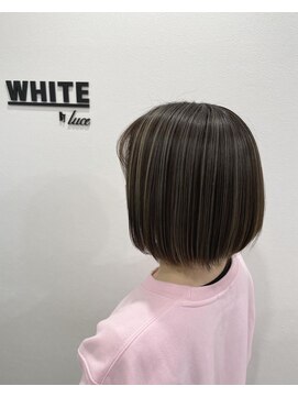 アンダーバーホワイト 阪神西宮店(_WHITE) コントラスト グレージュハイライトカラー