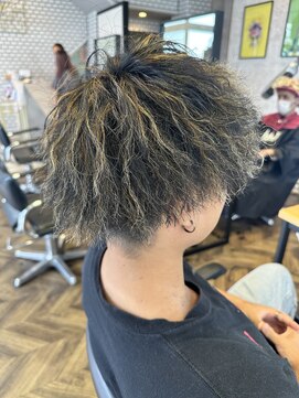 ステレオ ヘアデザイン 安城店(STEREO HAIR DESIGN) ハイライトツイストスパイラル  9月