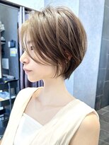 ビューシンサイバシ(VIEW SHINSAIBASHI)&nbsp;グレージュ大人美人ショートボブ　３０代４０代