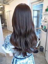 アナ ラーナ(Anna Lanna)&nbsp;グレージュ×ロングレイヤーカット