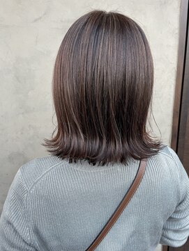 アイビーヘアー(iB HAiR) たっぷりハイライトロブ